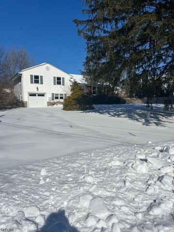 64 William St, Clark Twp., NJ 07066