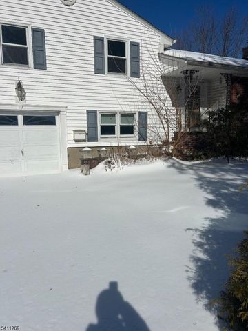 64 William St, Clark Twp., NJ 07066