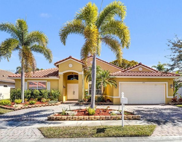1553 SW 191st Ave, Pembroke Pines, FL 33029