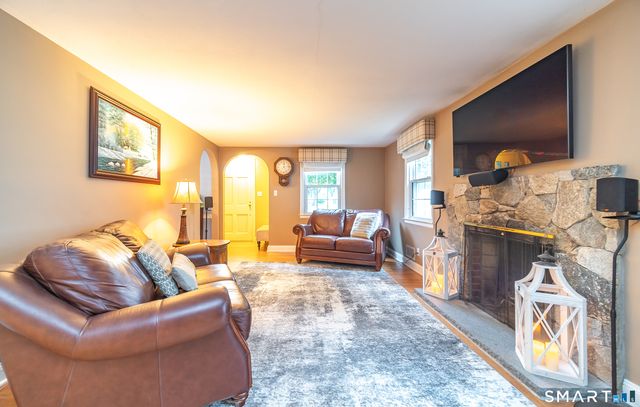 47 Shannon Road, East Hartford, CT 06118