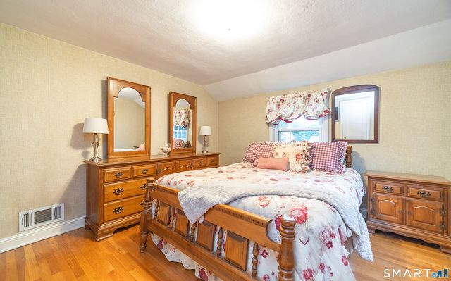 47 Shannon Road, East Hartford, CT 06118