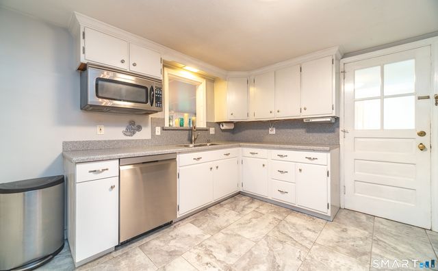 47 Shannon Road, East Hartford, CT 06118