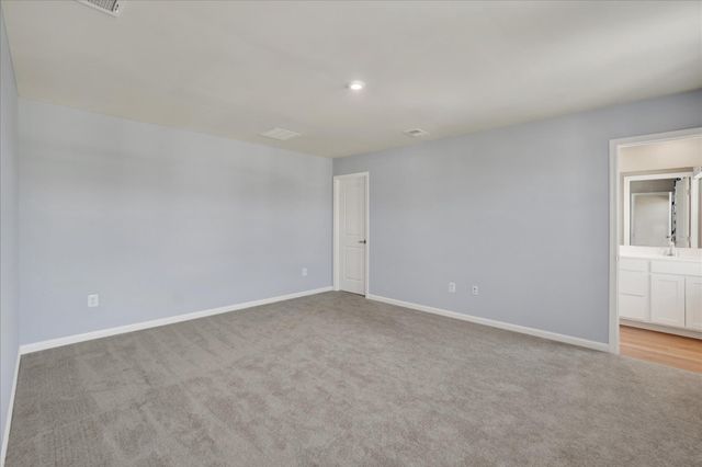 69 SUMMERFIELD DR, Hanover, PA 17331