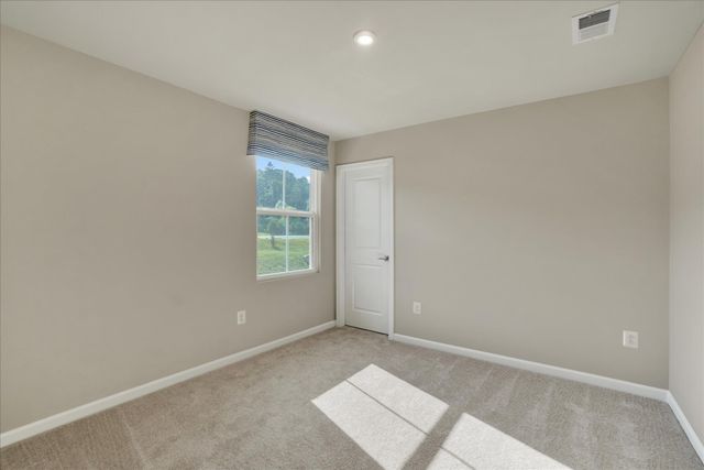 69 SUMMERFIELD DR, Hanover, PA 17331