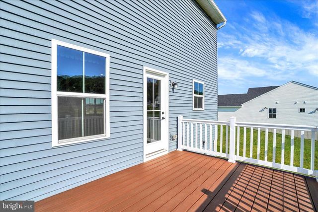 69 SUMMERFIELD DR, Hanover, PA 17331