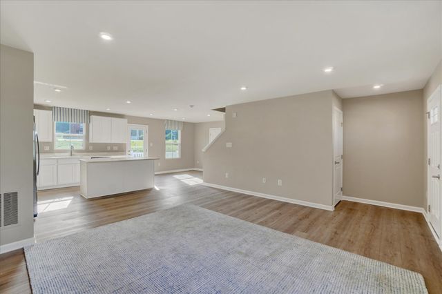 69 SUMMERFIELD DR, Hanover, PA 17331