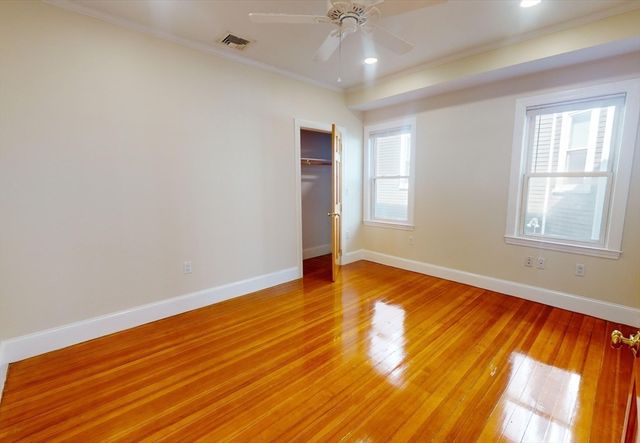 200 Hyde Park Ave 2, Boston, MA 02130