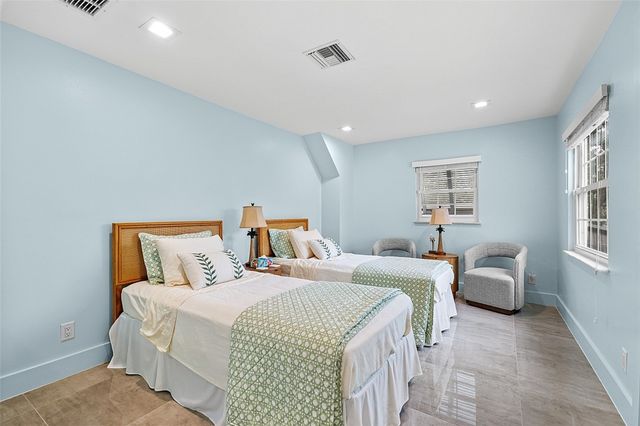 774 Azalea Lane, Vero Beach, FL 32963