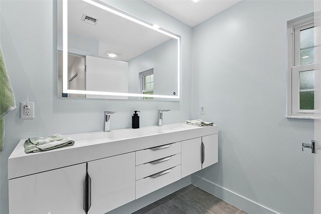 774 Azalea Lane, Vero Beach, FL 32963