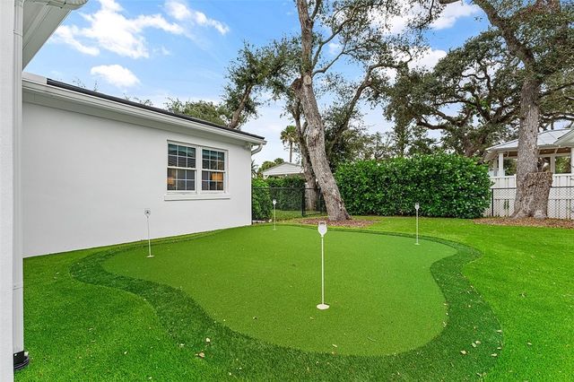 774 Azalea Lane, Vero Beach, FL 32963