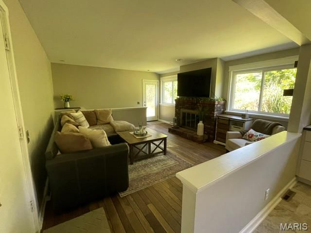 9755 Brittleigh Terrace, Affton, MO 63123