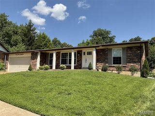 9755 Brittleigh Terrace, Affton, MO 63123