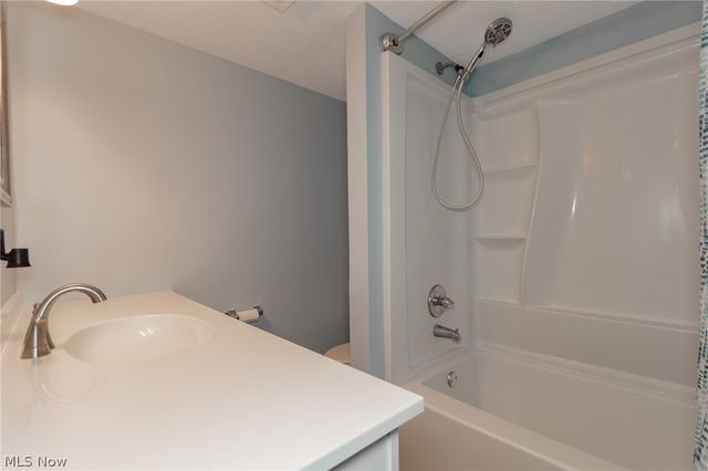 9956 Johnnycake Ridge Rd N-3, Concord Twp, OH 44077