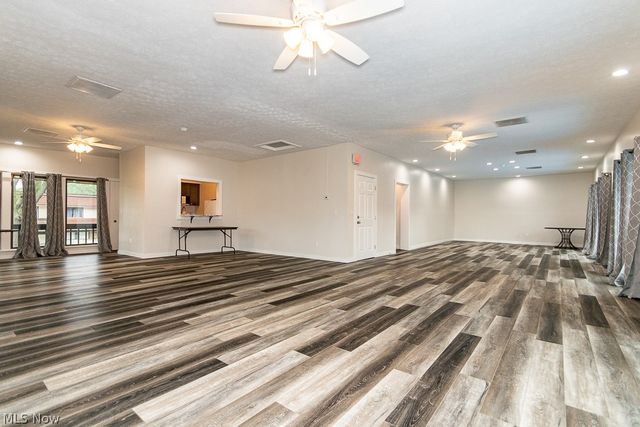 9956 Johnnycake Ridge Rd N-3, Concord Twp, OH 44077