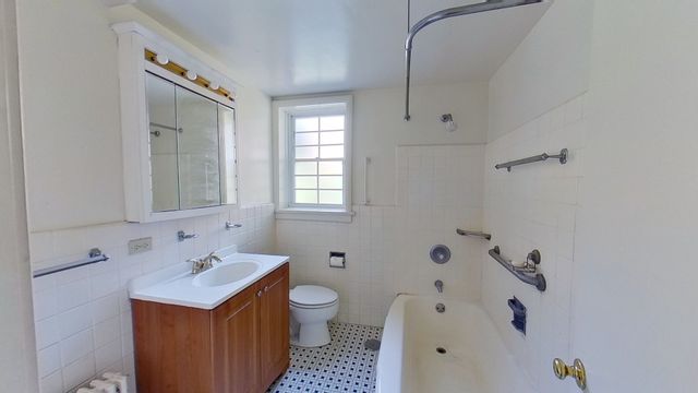 835 MULFORD Street G, Evanston, IL 60202