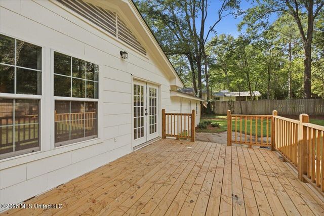 4330 Manhassett Drive, Jackson, MS 39211