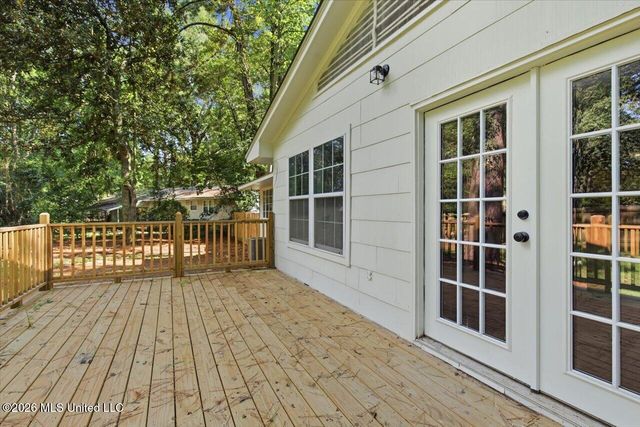 4330 Manhassett Drive, Jackson, MS 39211