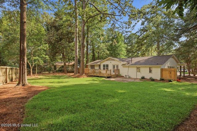 4330 Manhassett Drive, Jackson, MS 39211