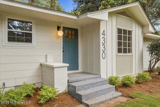 4330 Manhassett Drive, Jackson, MS 39211