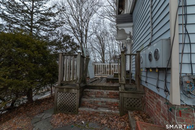 76 Laurel Hill Avenue, Norwich, CT 06360