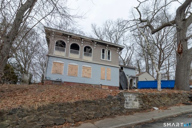 76 Laurel Hill Avenue, Norwich, CT 06360