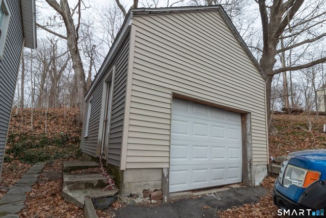 76 Laurel Hill Avenue, Norwich, CT 06360