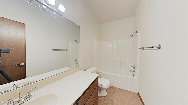 1722 W Palm Place, Oklahoma City, OK 73128