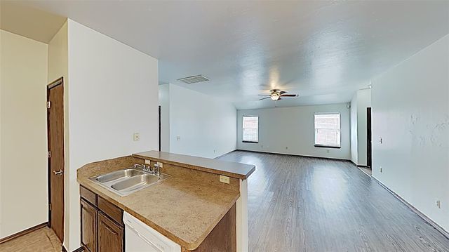 1722 W Palm Place, Oklahoma City, OK 73128