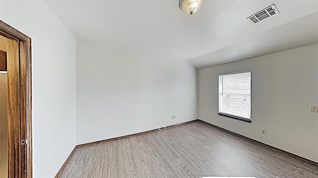 1722 W Palm Place, Oklahoma City, OK 73128