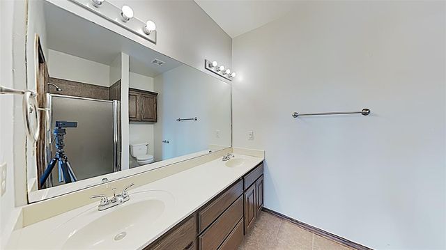 1722 W Palm Place, Oklahoma City, OK 73128