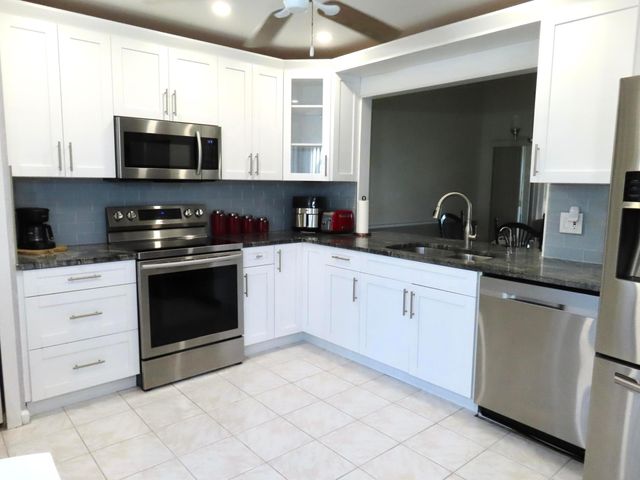 5558 Parkwalk Circle E, Boynton Beach, FL 33472