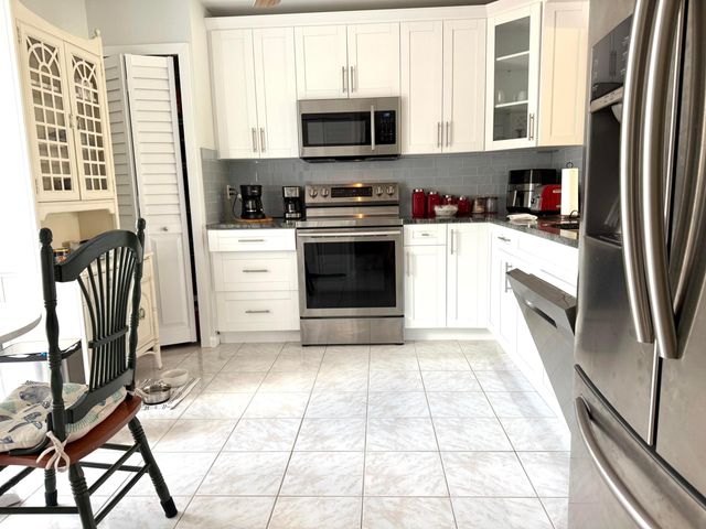 5558 Parkwalk Circle E, Boynton Beach, FL 33472