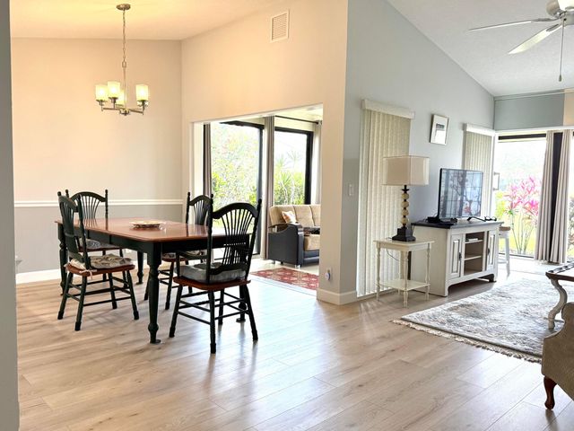 5558 Parkwalk Circle E, Boynton Beach, FL 33472