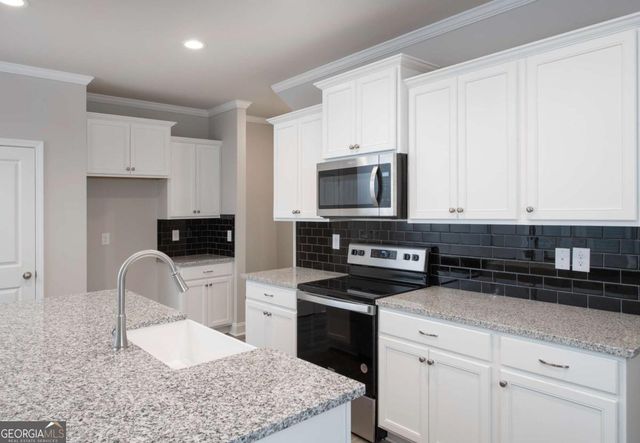 5522 LEYLAND Drive, Flowery Branch, GA 30542