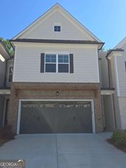 5522 LEYLAND Drive, Flowery Branch, GA 30542