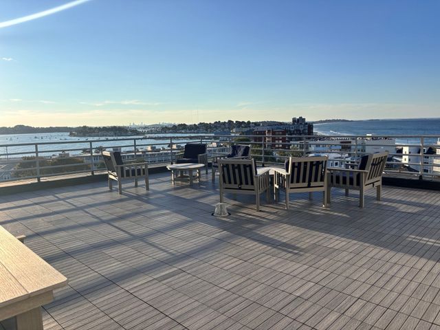 20 Rockland House Rd 205, Hull, MA 02045