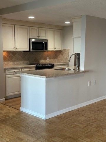 20 Rockland House Rd 205, Hull, MA 02045