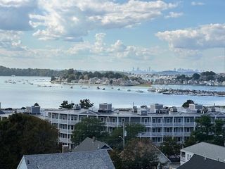 20 Rockland House Rd 205, Hull, MA 02045