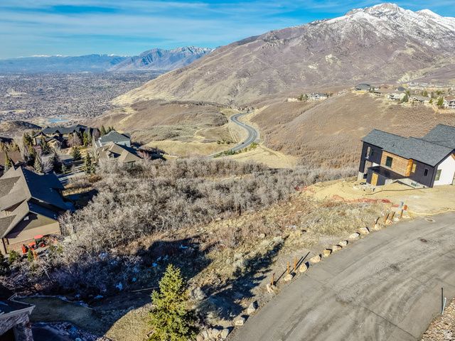 1565 E Trail Crest Ct Unit 18, Draper, UT 84020
