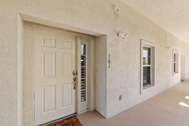 264 Gibraltar Ct 101, St Augustine, FL 32080