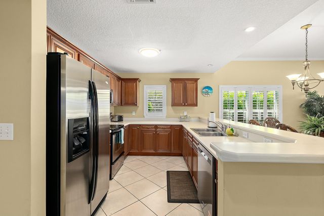 264 Gibraltar Ct 101, St Augustine, FL 32080