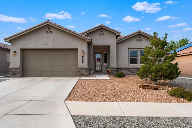 6215 Basil Place NW, Albuquerque, NM 87120