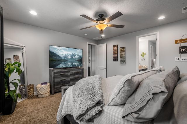 6215 Basil Place NW, Albuquerque, NM 87120