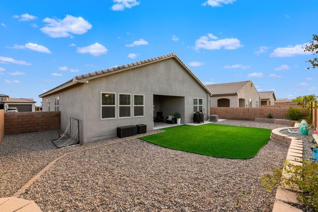 6215 Basil Place NW, Albuquerque, NM 87120