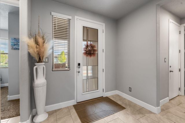 6215 Basil Place NW, Albuquerque, NM 87120