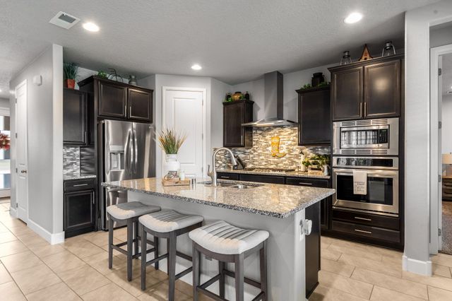 6215 Basil Place NW, Albuquerque, NM 87120