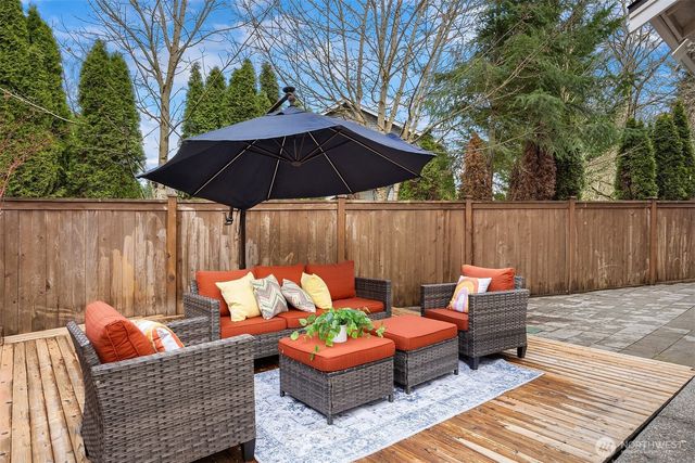 11496 158th Avenue NE, Redmond, WA 98052