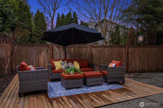 11496 158th Avenue NE, Redmond, WA 98052