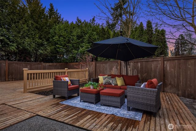 11496 158th Avenue NE, Redmond, WA 98052