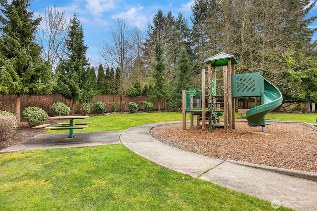 11496 158th Avenue NE, Redmond, WA 98052